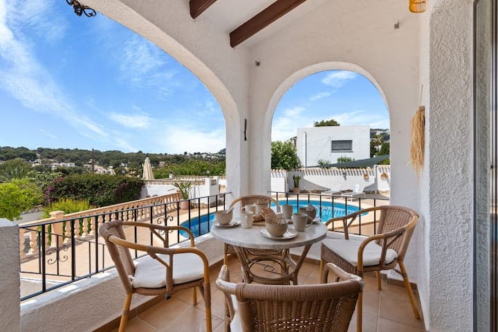 Villa Sunset : piscine privée, barbecue et à proximité de la plage