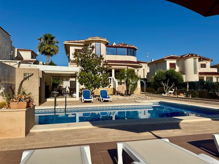 Villa de luxe avec piscine privée à La Marina, San Fulgencio
